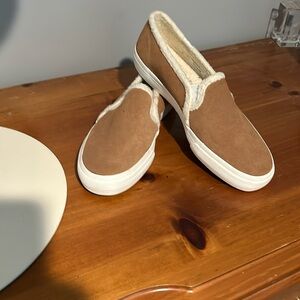 KEDS- 8.5- camel color- dream foam